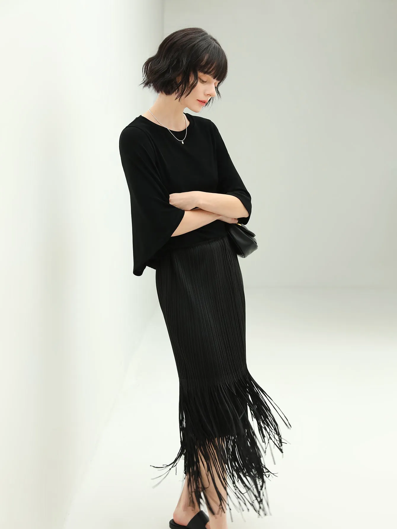 Elegant Black Double-Layered Fringe Pleated Skirt