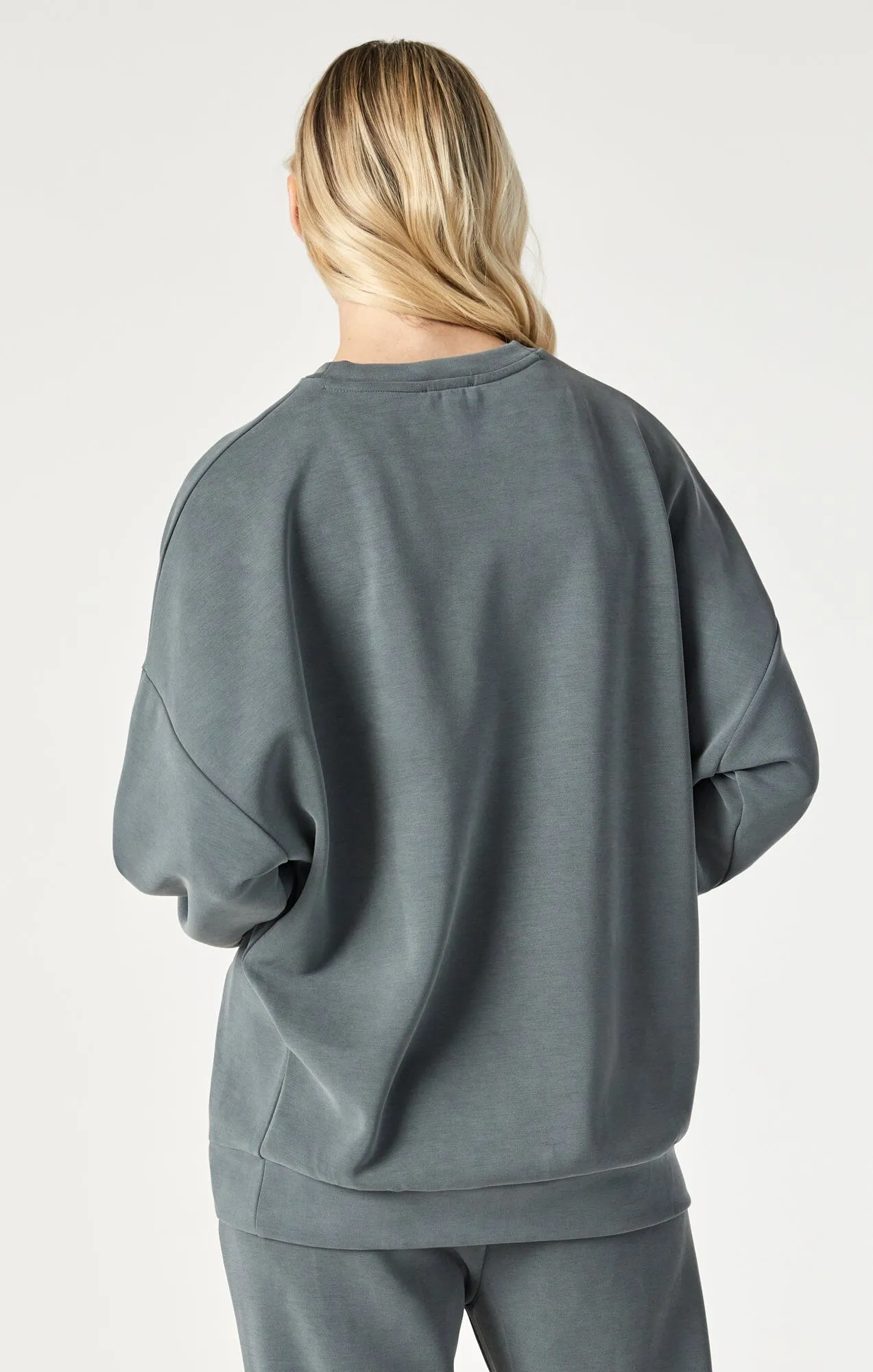 LUXE TOUCH OVERSIZED SWEATSHIRT IN URBAN CHIC